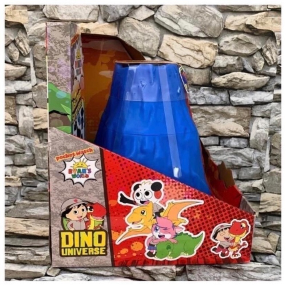 2020 Ryan’s World Dino Universe Fizz Dig Volcano Surprise Exclusive Figure Doll - Picture 2 of 3
